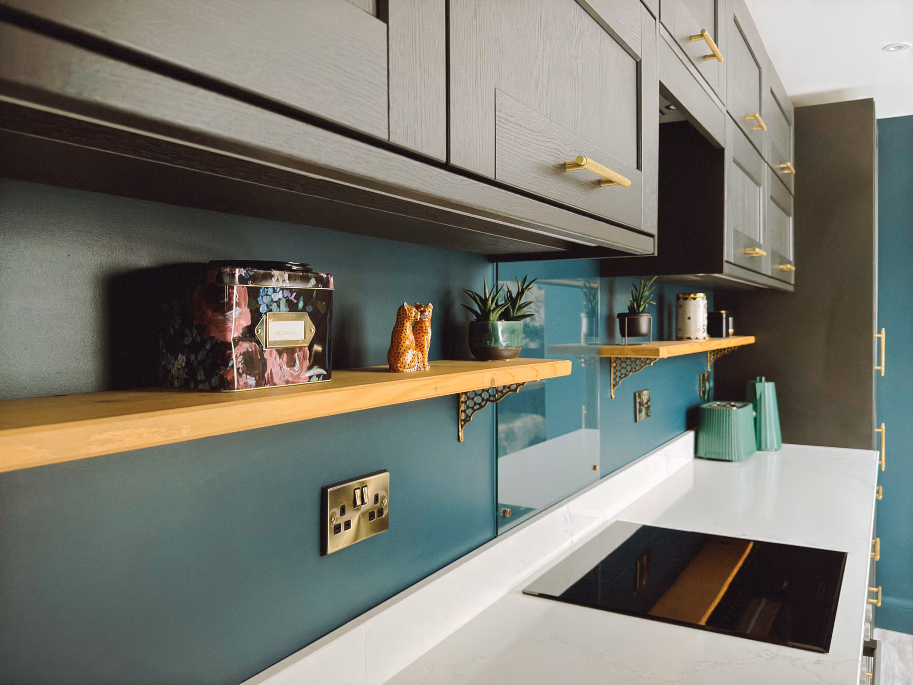 A photo of a kitchen in Cornwall Road St Albans Hertfordshire designed by bloom Interior Design